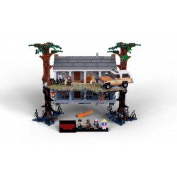 LEGO Semi Exclusivo - De Cabeça para Baixo (2287pcs) 2019
